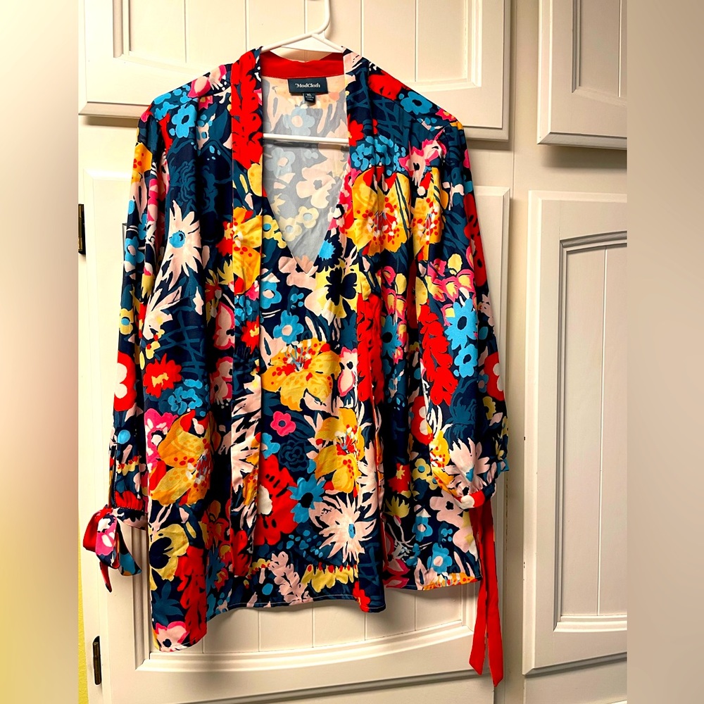 ModCloth blouse. XL. Silky. 3/4 sleeve. Wear an autumn garden!
